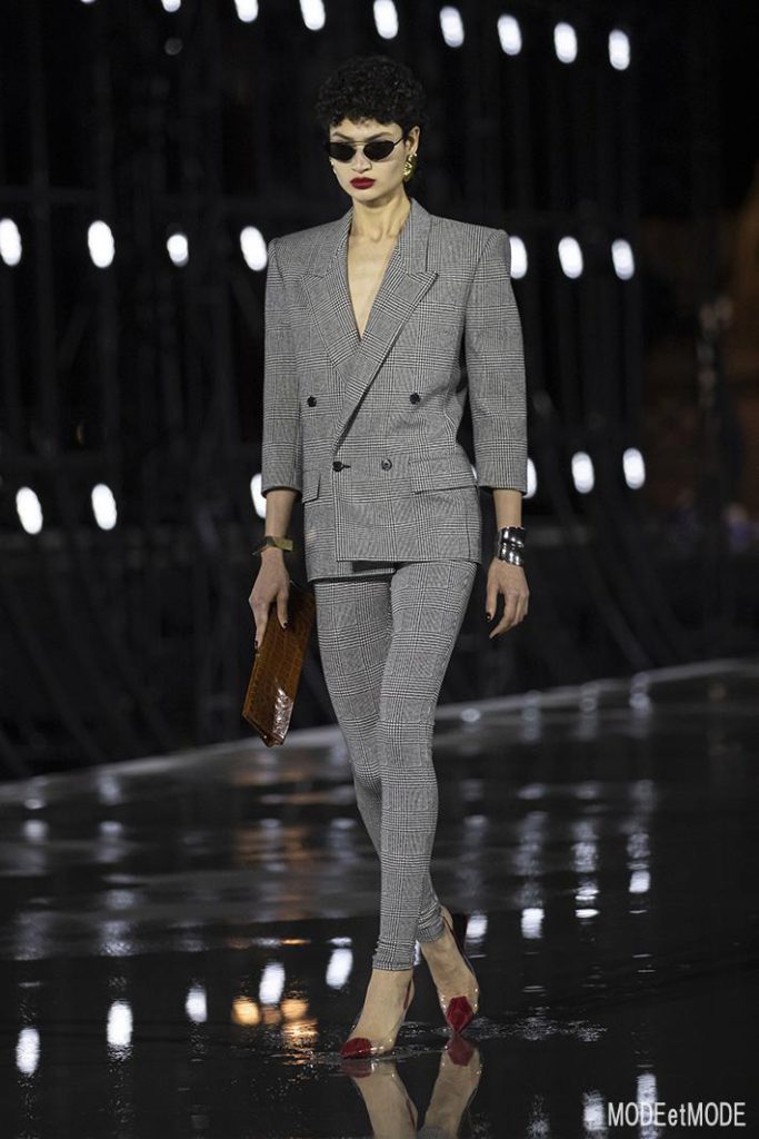 Saint_Laurent_SS22_004