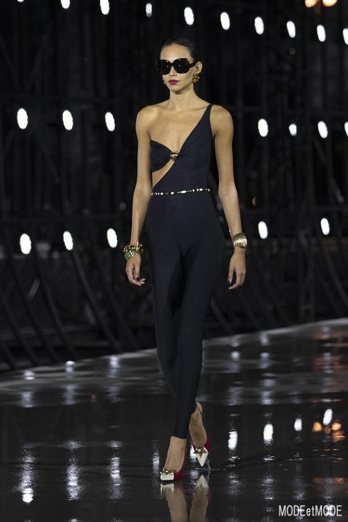 Saint_Laurent_SS22_005