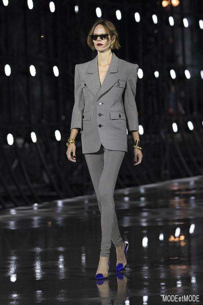 Saint_Laurent_SS22_007