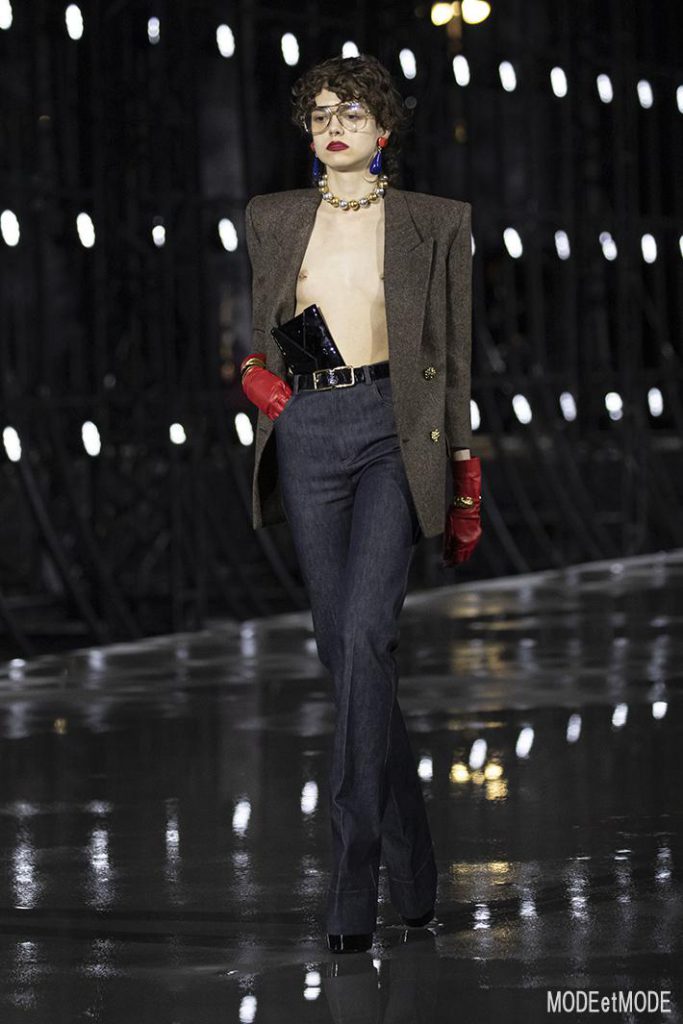 Saint_Laurent_SS22_016