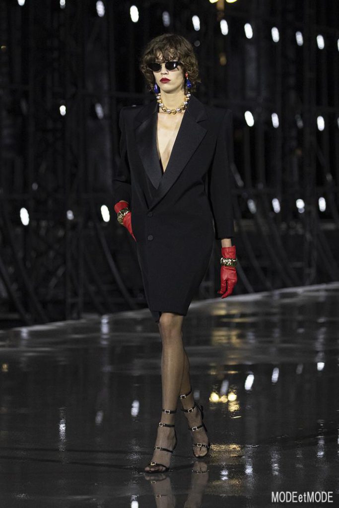 Saint_Laurent_SS22_019