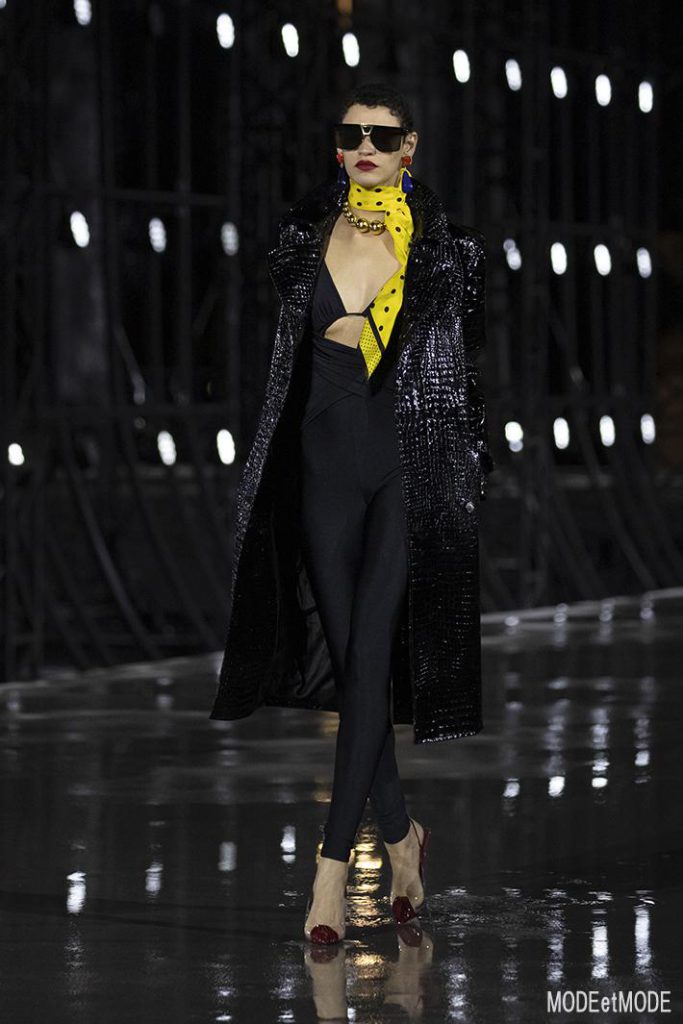 Saint_Laurent_SS22_028