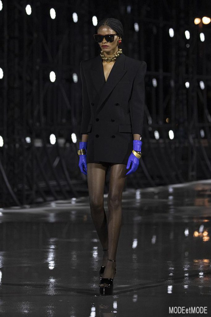 Saint_Laurent_SS22_031
