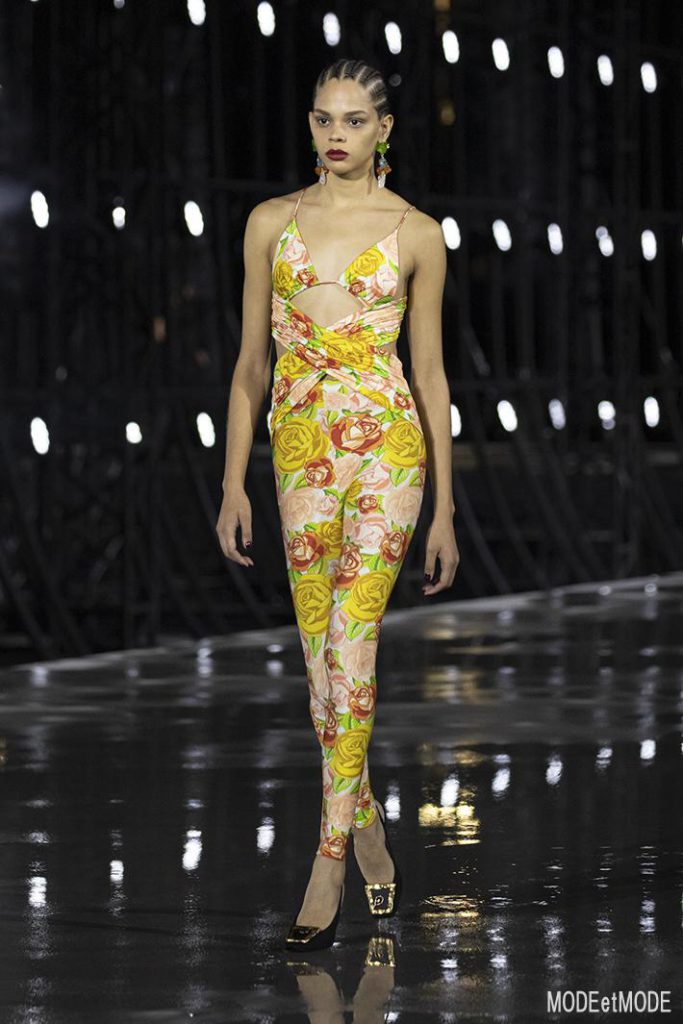 Saint_Laurent_SS22_043