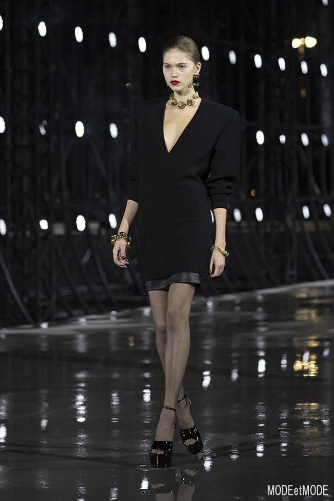 Saint_Laurent_SS22_046