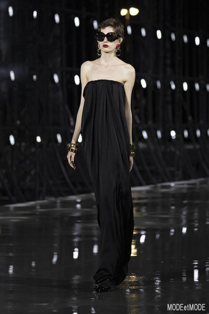 Saint_Laurent_SS22_049