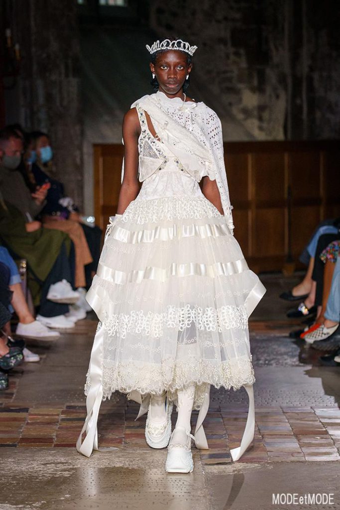Simone_Rocha_SS22_001