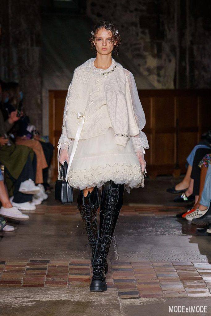Simone_Rocha_SS22_004