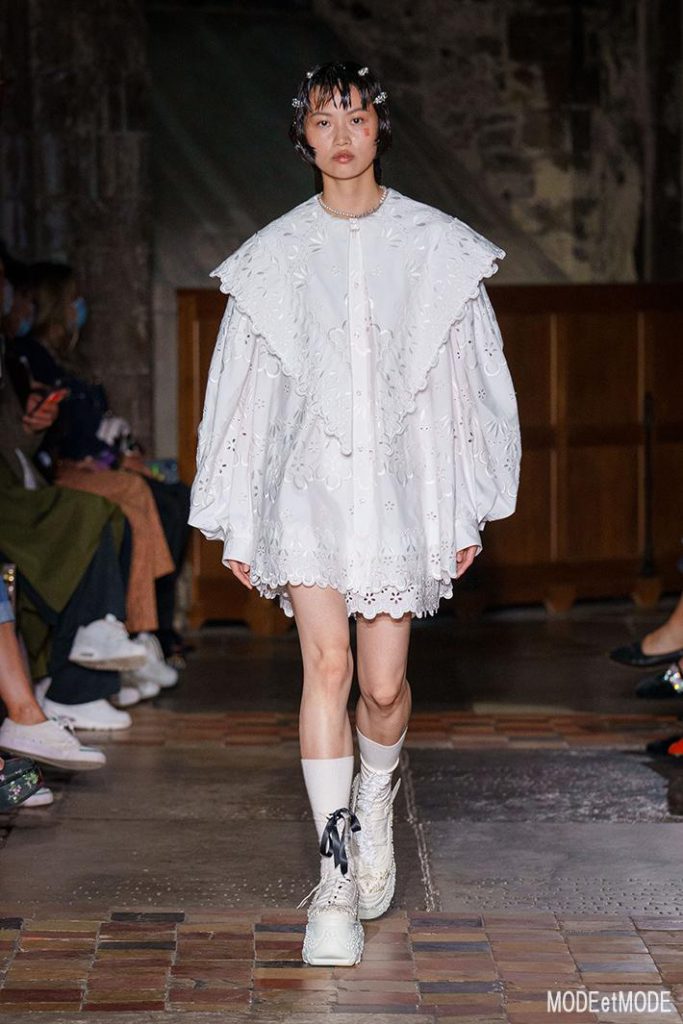 Simone_Rocha_SS22_005