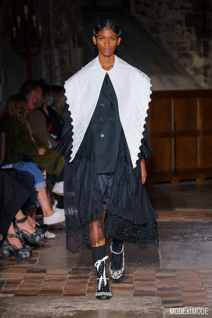 Simone_Rocha_SS22_017