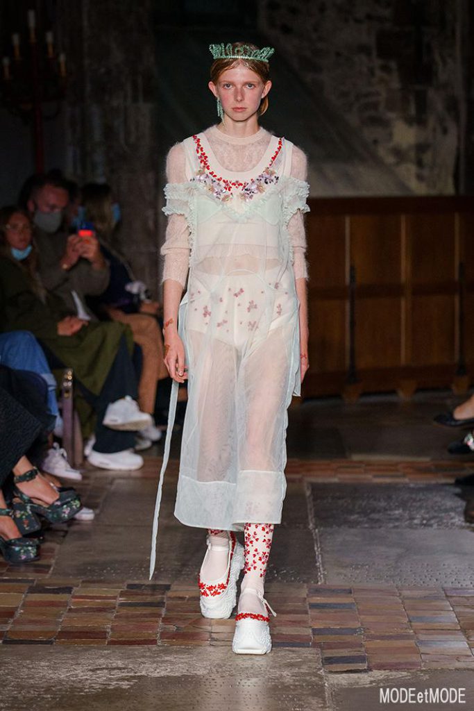 Simone_Rocha_SS22_023