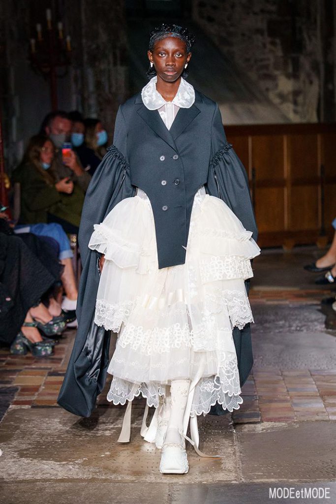 Simone_Rocha_SS22_033