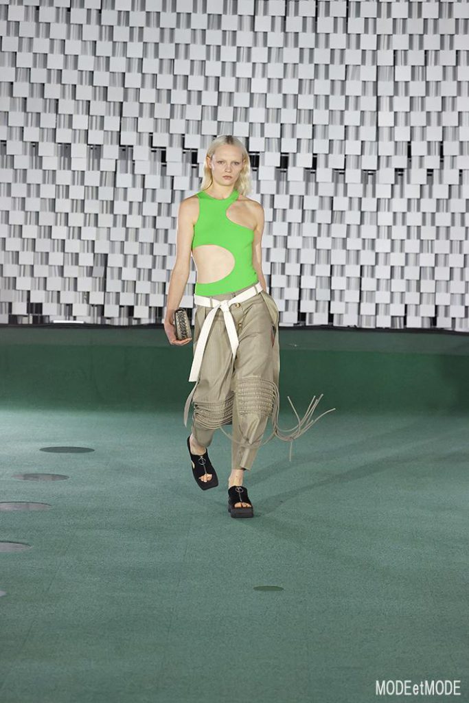 Stella_McCartney_SS22_004
