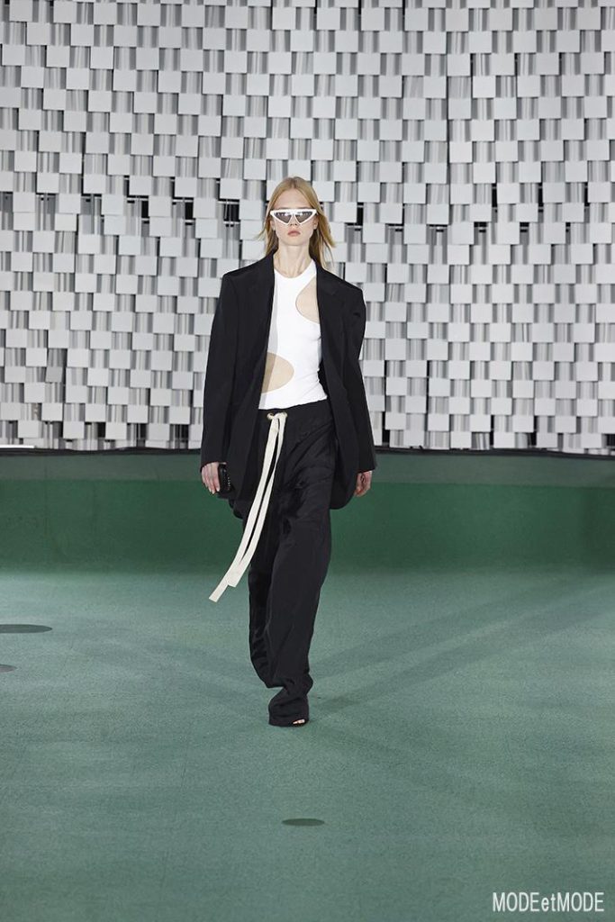 Stella_McCartney_SS22_006