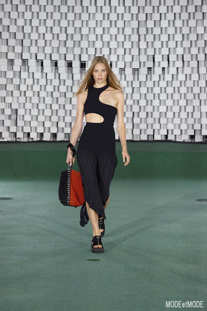 Stella_McCartney_SS22_007