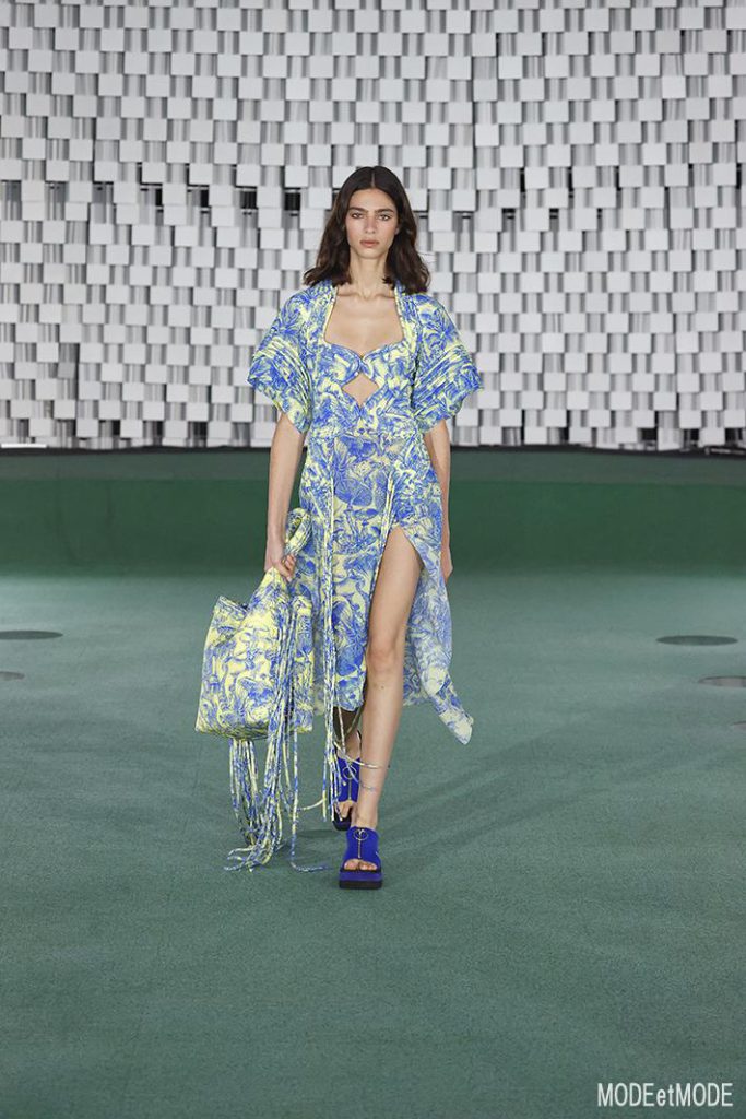 Stella_McCartney_SS22_013