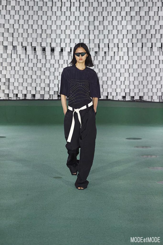 Stella_McCartney_SS22_018