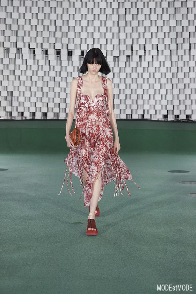 Stella_McCartney_SS22_019
