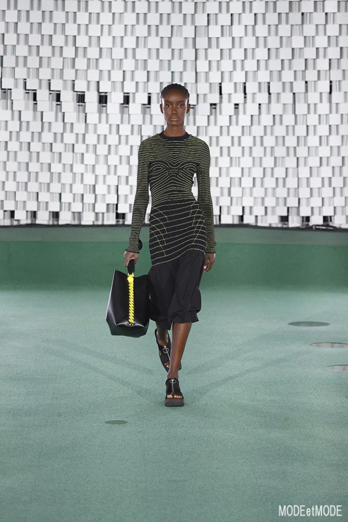 Stella_McCartney_SS22_020