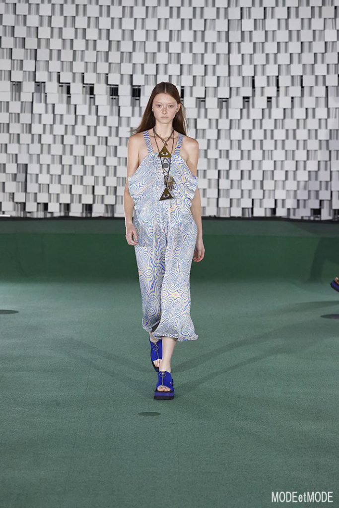 Stella_McCartney_SS22_025