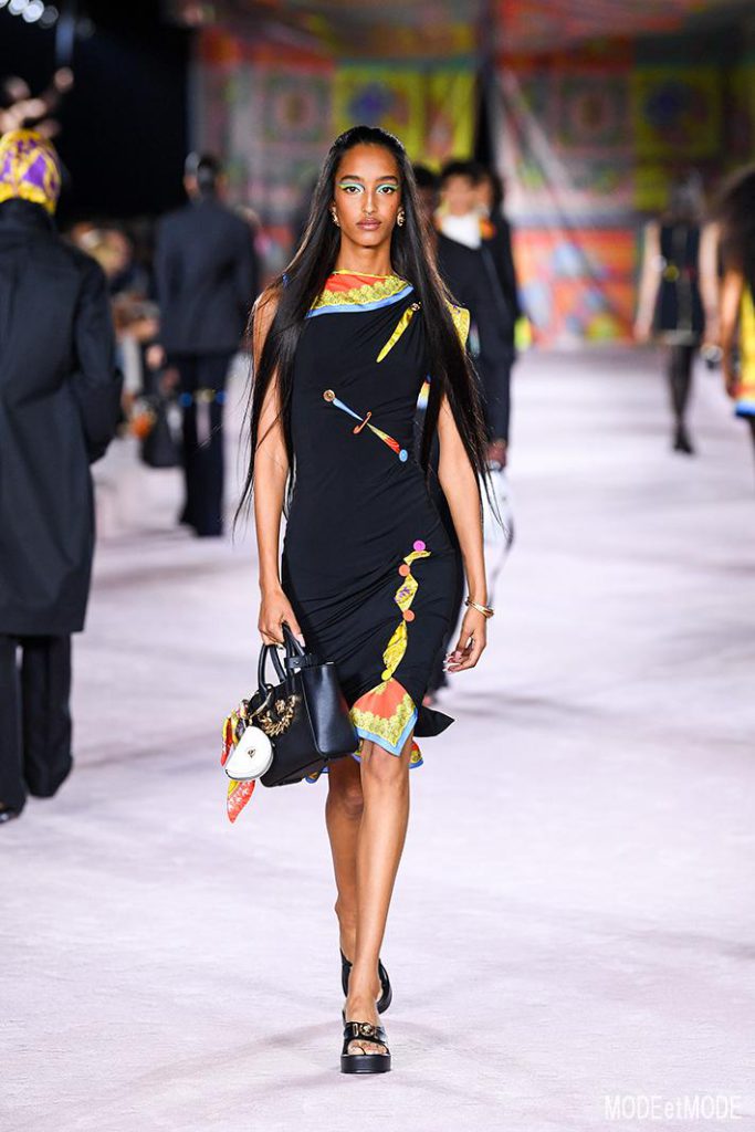 Versace_SS22_006