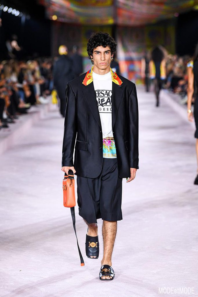 Versace_SS22_008