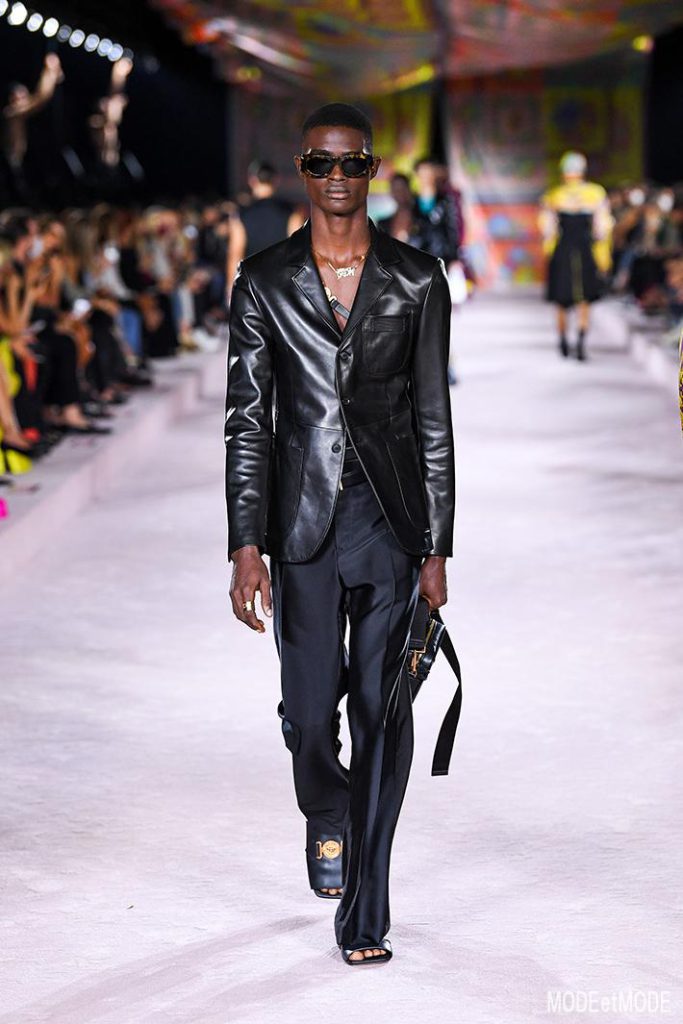 Versace_SS22_013