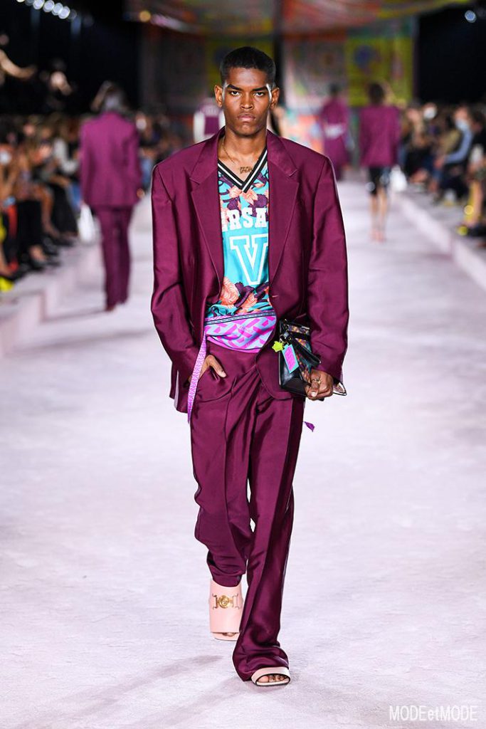 Versace_SS22_021