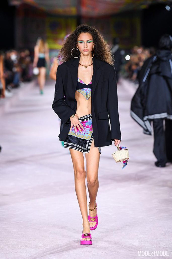 Versace_SS22_029
