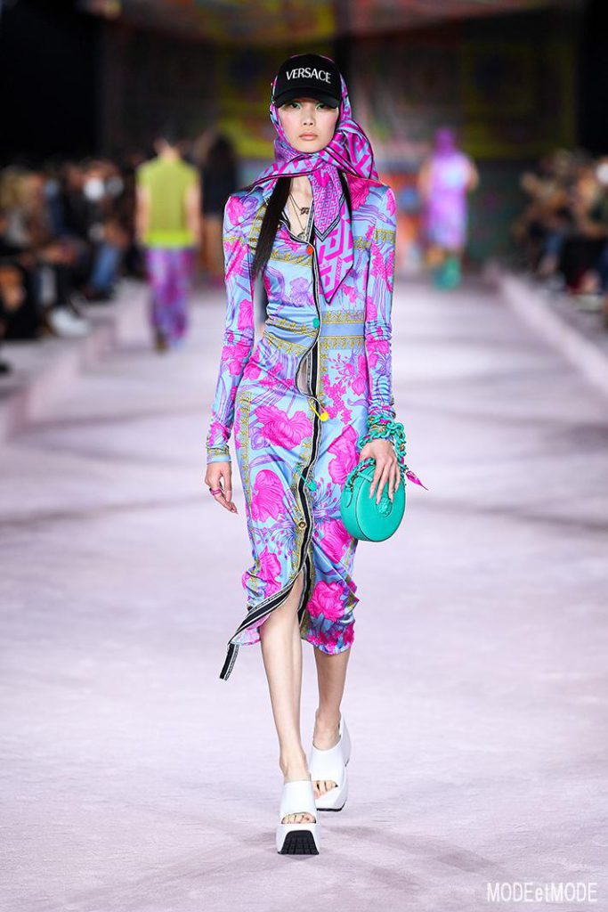 Versace_SS22_033