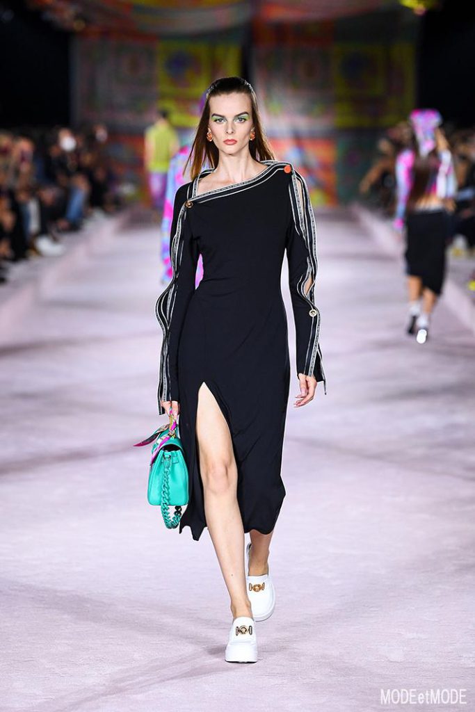 Versace_SS22_034