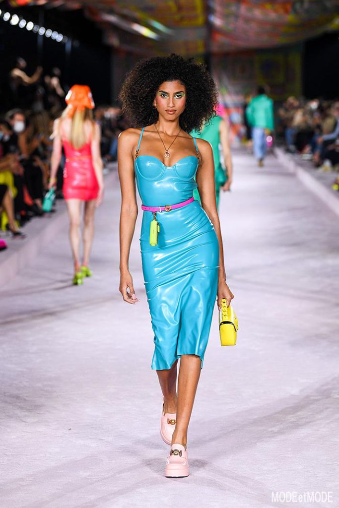 Versace_SS22_039
