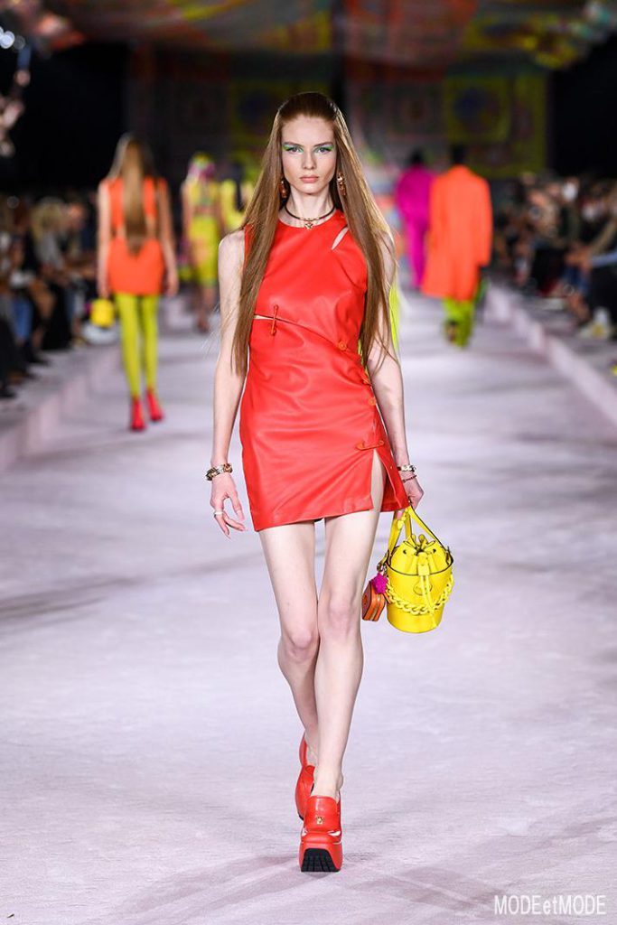 Versace_SS22_053