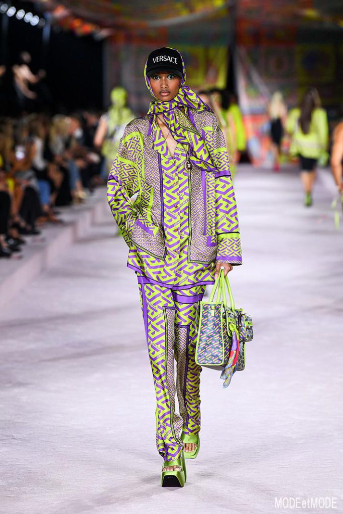 Versace_SS22_061