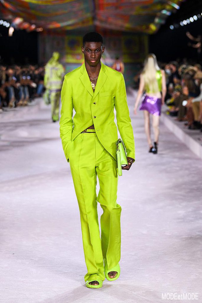 Versace_SS22_064