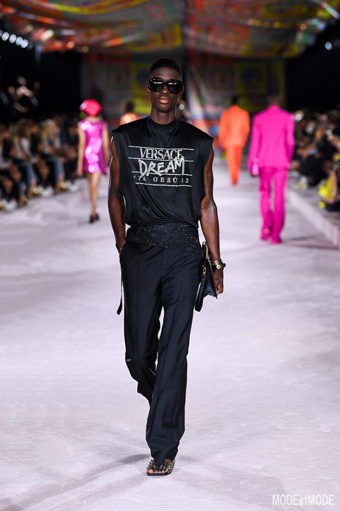 Versace_SS22_070