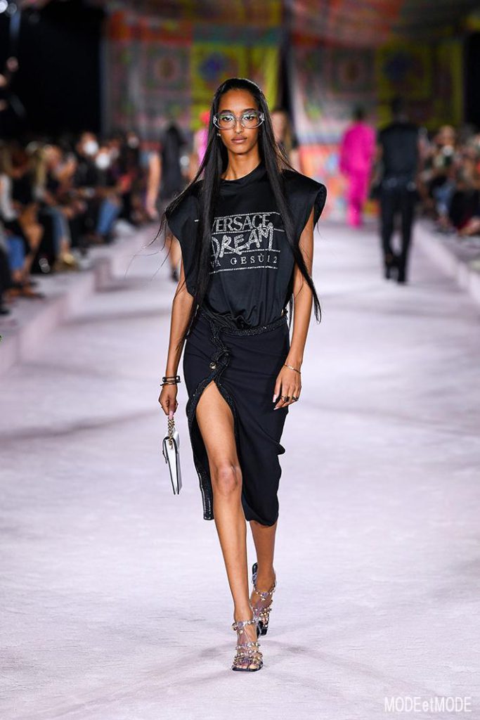 Versace_SS22_072