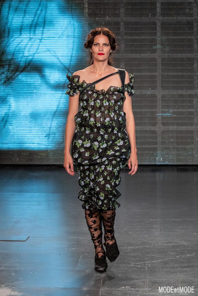 London Fashion Week Spring Summer 2022 – Yuhan Wang