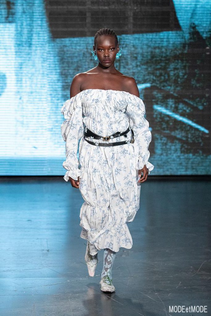 London Fashion Week Spring Summer 2022 – Yuhan Wang