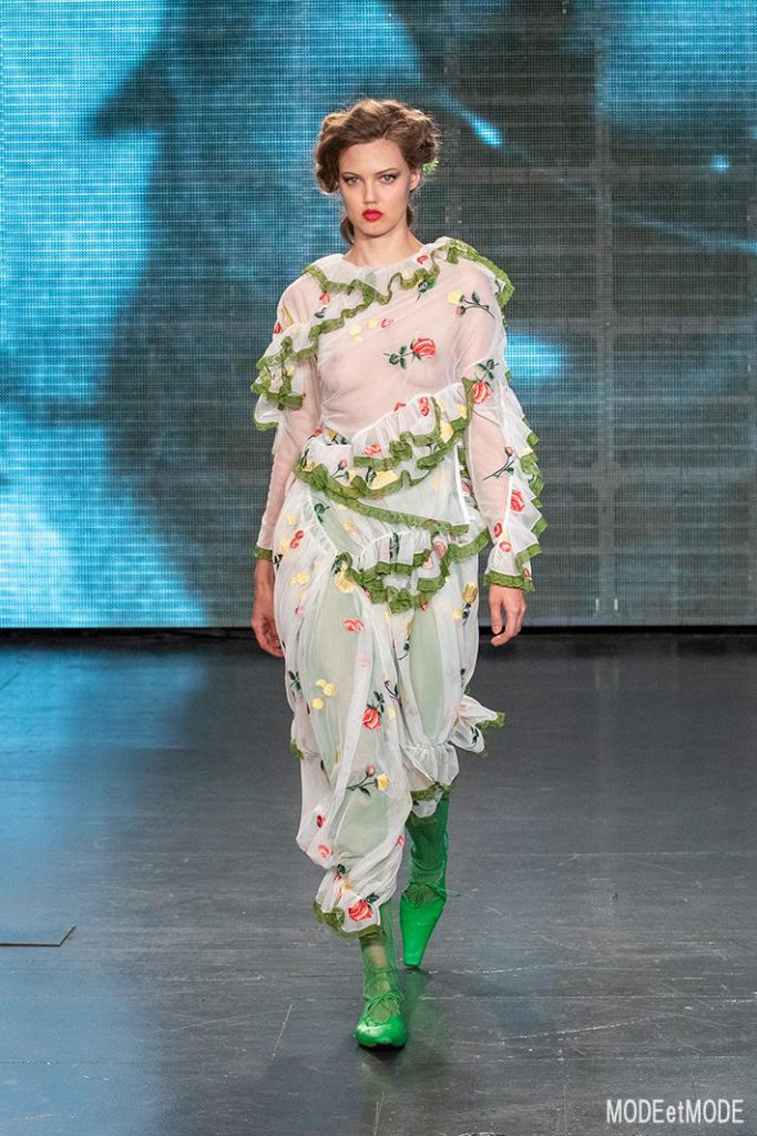 London Fashion Week Spring Summer 2022 – Yuhan Wang
