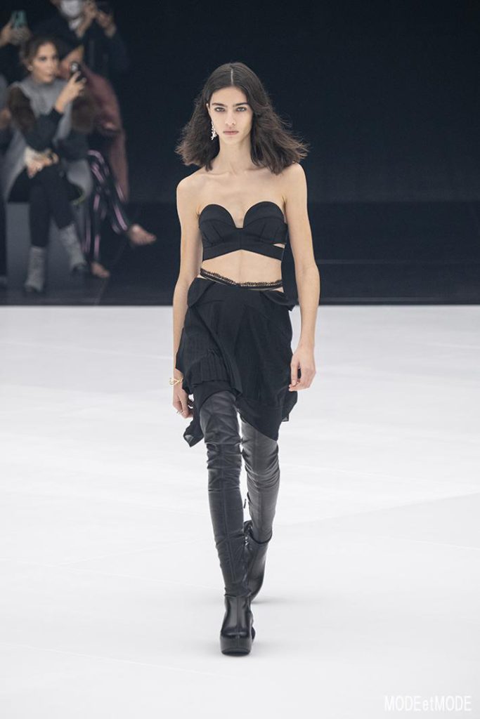givenchy_SS22_002