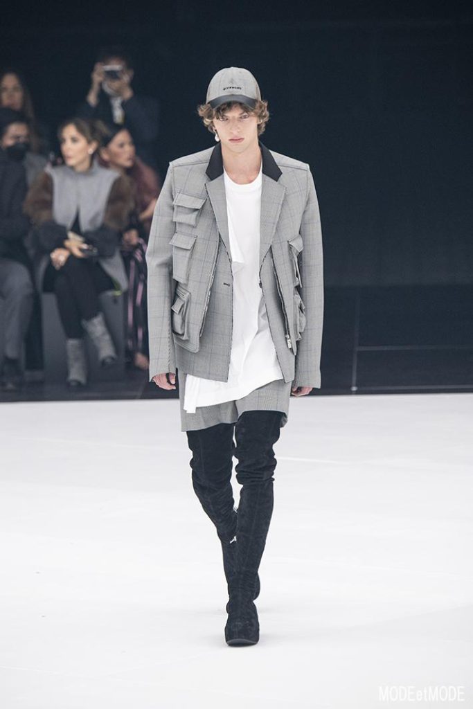 givenchy_SS22_026