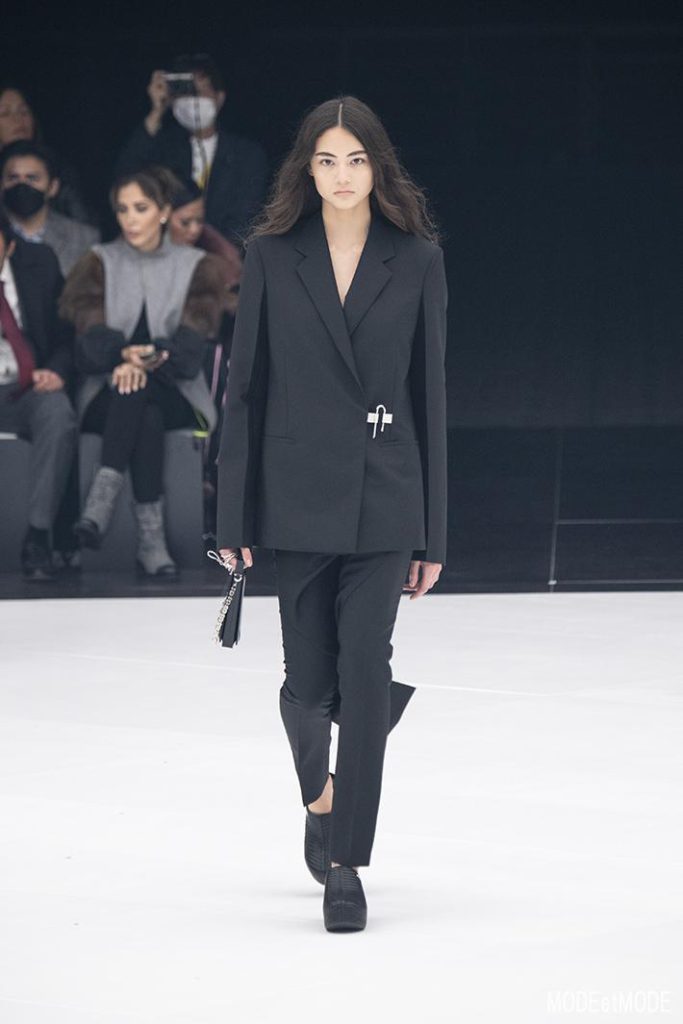 givenchy_SS22_063