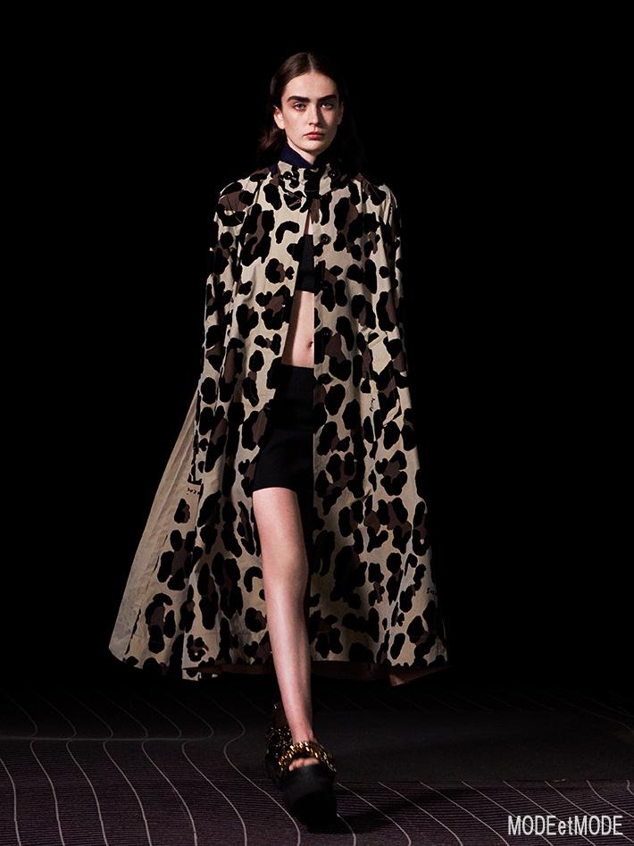 sacai_SS22_015