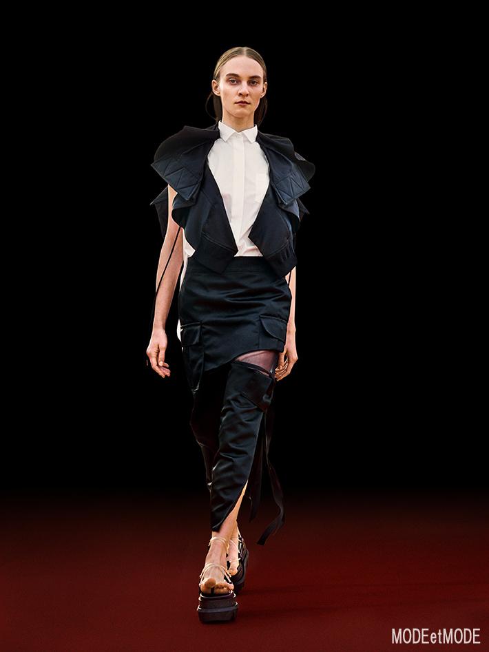 sacai_SS22_037